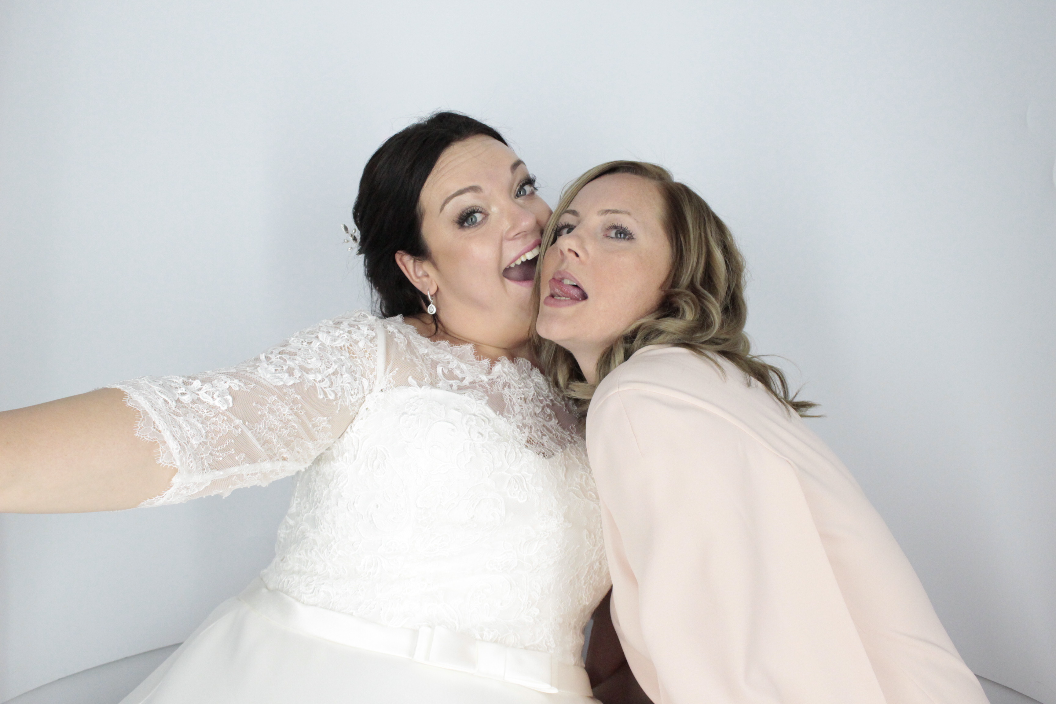 Emma & Karl's Wedding | View more photos from the event at gallery.myphotoboothexperience.co.uk/u/MyPhotoBoothExperienceLtd/Emma-Karls-Wedding
